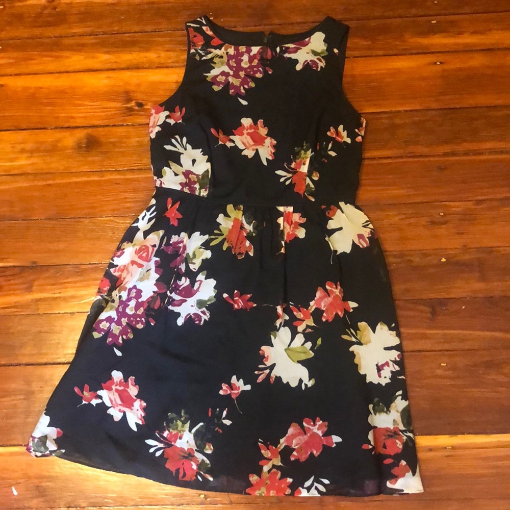 Gorgeous Chiffon LOFT Party Dress